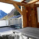 Alpine Goldquell - Infrarot Kabine, National Park Sommerkarte Und Bergblick *