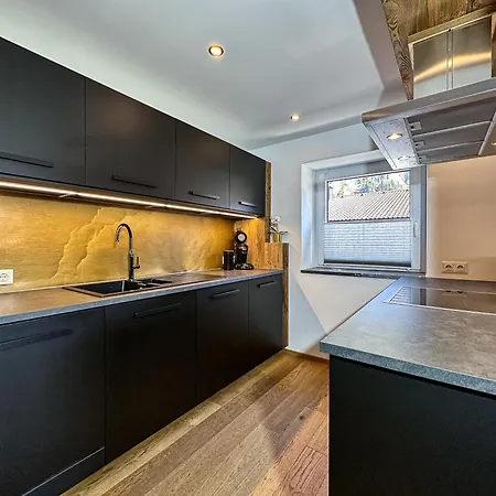 Alpine Goldquell - Infrarot Kabine, National Park Sommerkarte Und Bergblick