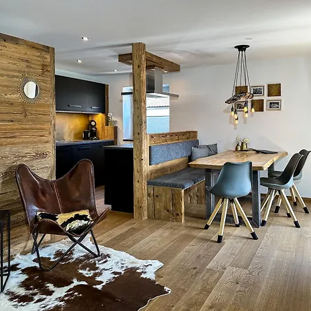 Alpine Goldquell - Infrarot Kabine, National Park Sommerkarte Und Bergblick *