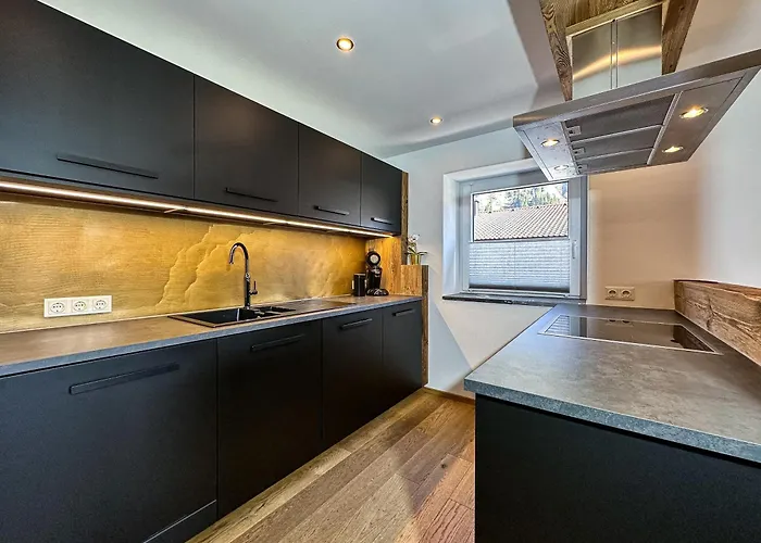 Alpine Goldquell - Infrarot Kabine, National Park Sommerkarte Und Bergblick