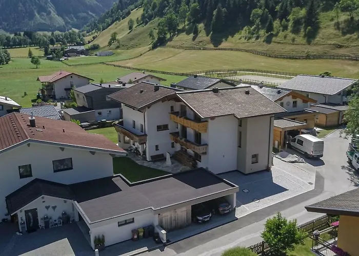 Alpine Goldquell - Infrarot Kabine, National Park Sommerkarte Und Bergblick *