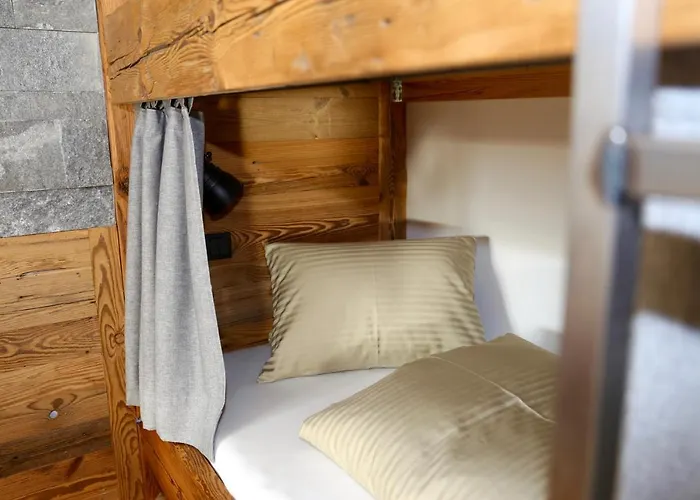 Alpine Goldquell - Infrarot Kabine, National Park Sommerkarte Und Bergblick * 劳里斯